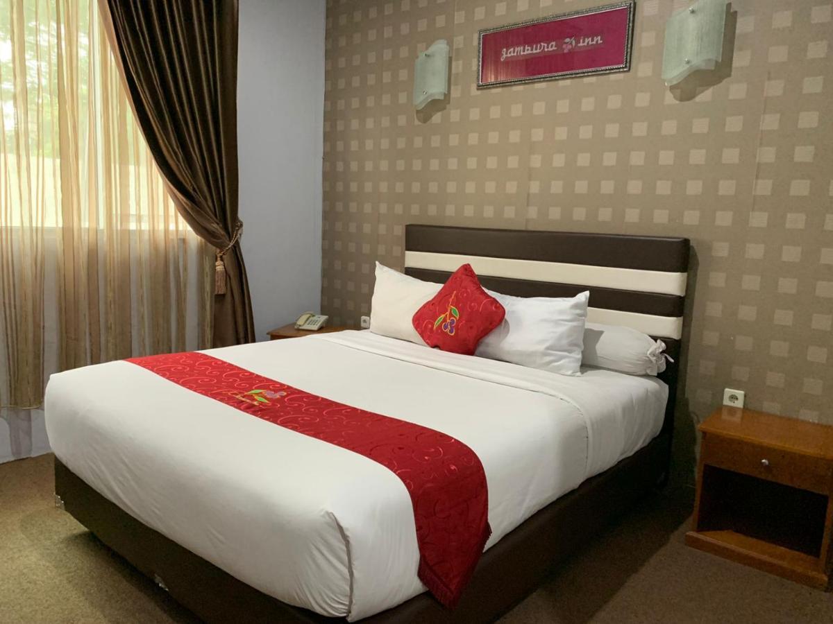 Jambura Inn Горонтало Екстериор снимка